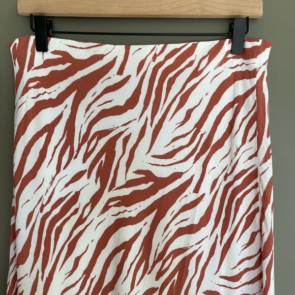 Rails Anya Midi Skirt In Rust Zebra Size Large White Redish Brown Zebra Print - Picture 13 of 16